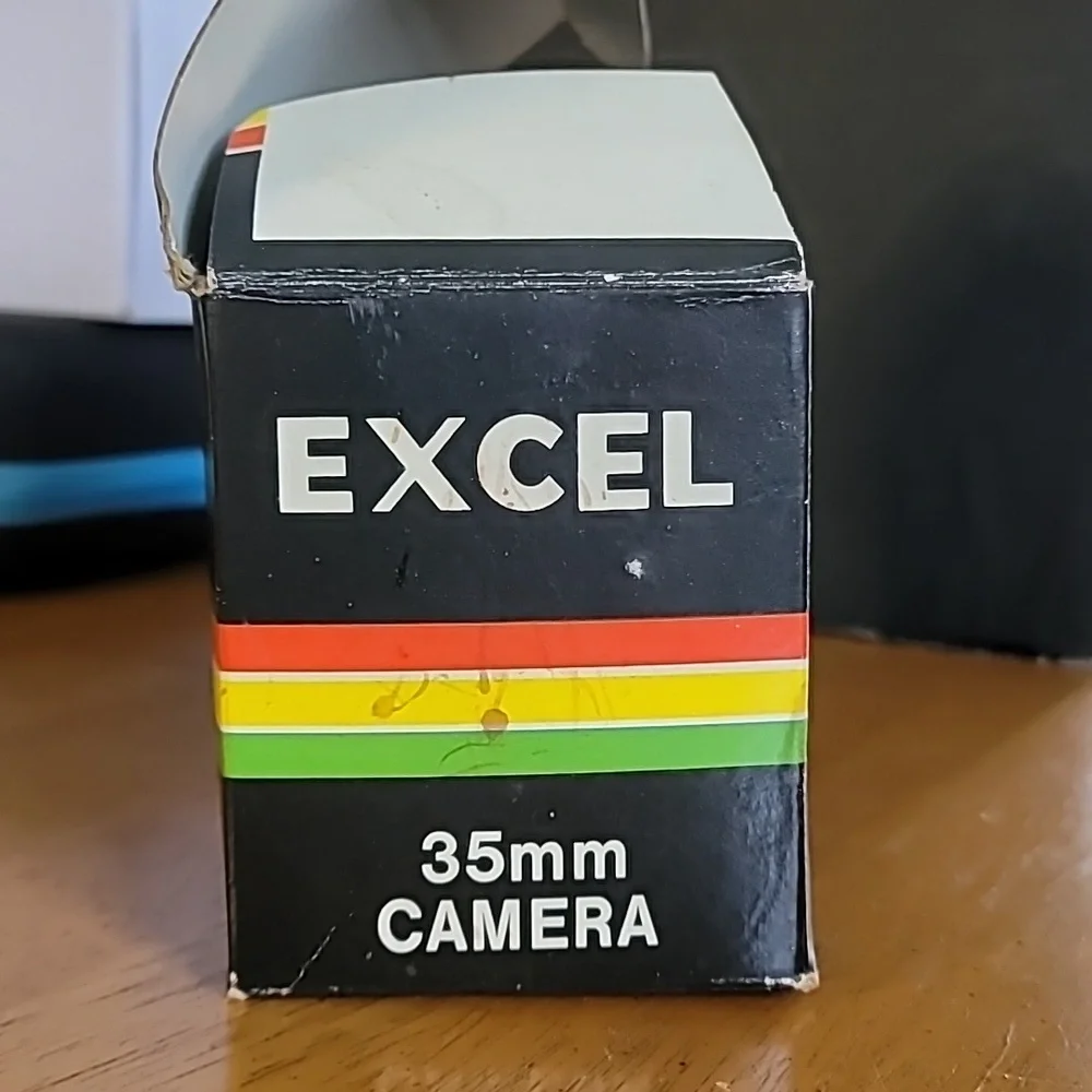 ☆Vintage EXCEL Deluxe-1 Black 35mm Camera